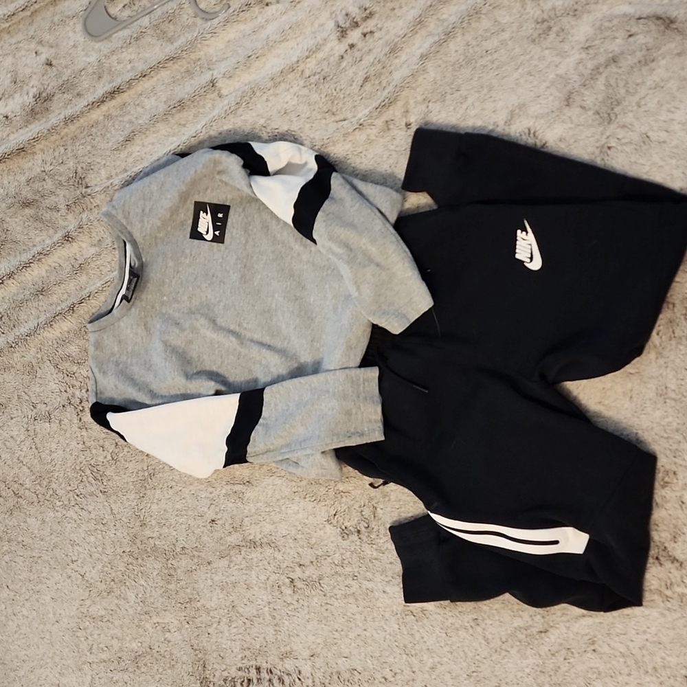 Boys Nike set